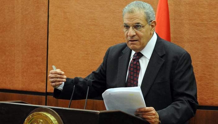 خبراء لـ”رصد”: حكومة محلب تشارك “الإرهاب” في تدمير السياحة