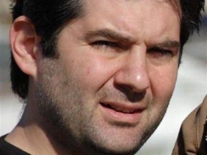 مخرج “مولانا العاشق” يعلن وفاة 4 من عائلته في حادث الطائرة المنكوبة