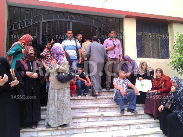 وقفة لمعلي العقود بالشرقية للمطالبة بالتثبيت