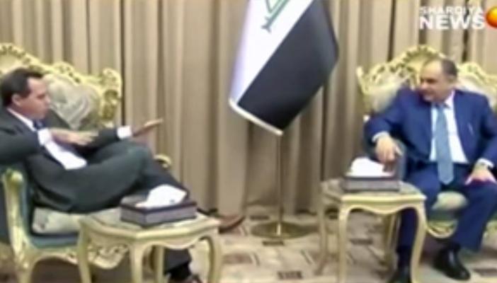 بالفيديو.. السفير الأميركي يهين حكومة العراق.. ومحللون: كرامة ضائعة