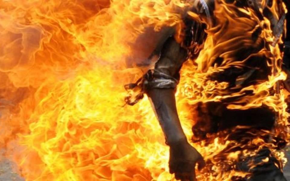 بسبب قلة الراتب.. انتحار فرد أمن حرقا بمركز أبو النمرس