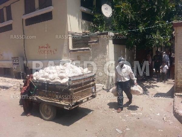 عدسة رصد تلتقط عملية تهريب الخبز في بورسعيد