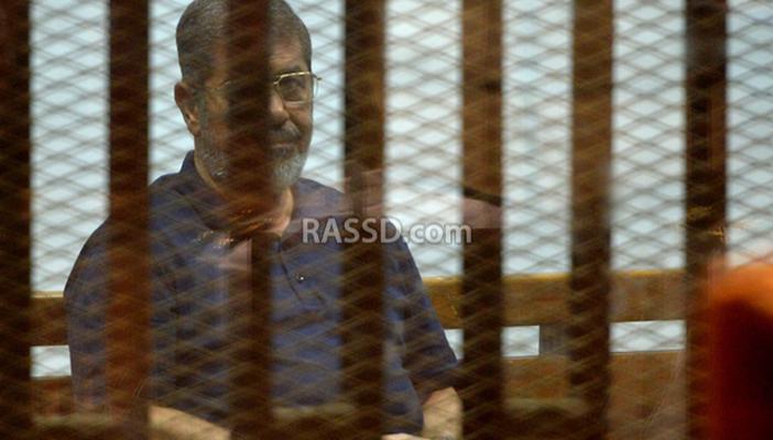 تأجيل اولي جلسات مرسي و24 آخرين في “إهانة القضاء” لـ27 يوليو