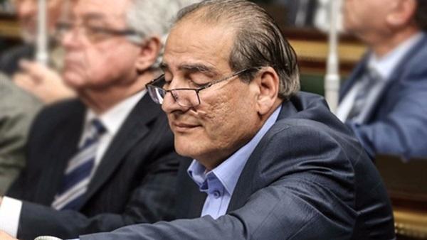 دسوقي: شركات الأدوية تلاعبت بقرار الحكومة ورفعت الأسعار بنسبة 150%