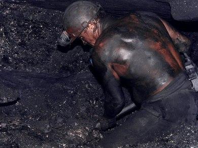 “الأطباء”: استخدام الفحم كمصدر للطاقة قد يؤدى للوفاة