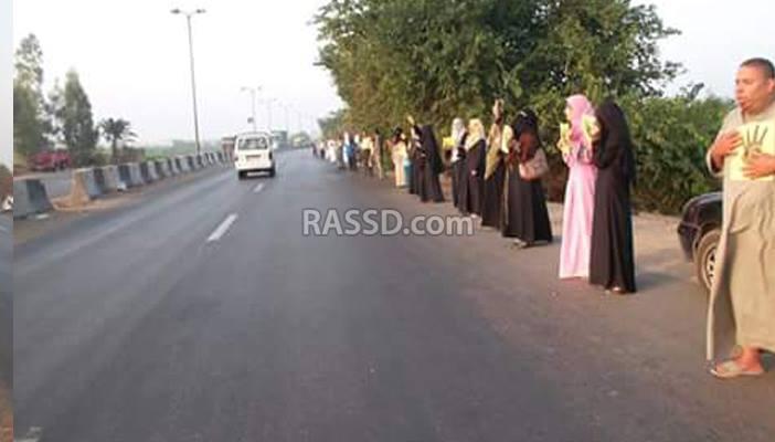 بالصور.. سلاسل بشرية بالدقهلية للإفراج عن المعتقلين