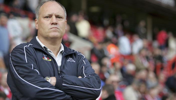 مارتن يول يطير إلى هولندا