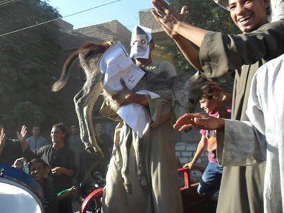 أمن الانقلاب يطلق الغاز على متظاهري “دلجا” بالمنيا