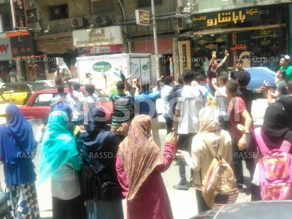 تواصل التظاهرات الرافضة لانتخابات العسكر في الإسكندرية