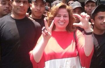 فيديو..إلهام شاهين”الإقبال اليوم ضعيف وأنا غير راضية”