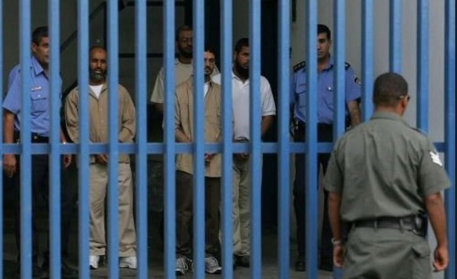 عقب الوصول لاتفاق.. الفلسطينيون يعلقون إضرابهم عن الطعام داخل السجون