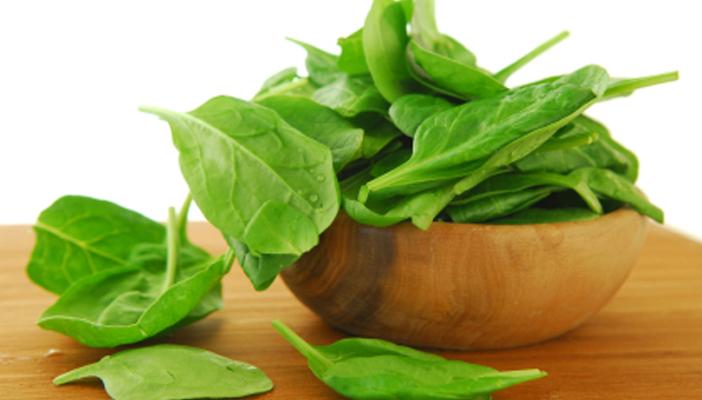 السبانخ والخضروات لمرضى نقص الماغنسيوم