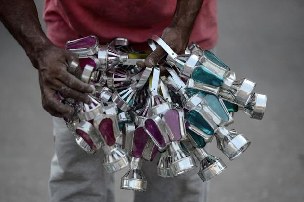 الإجراءات الاقتصادية القاسية قضت على “فرحة رمضان”