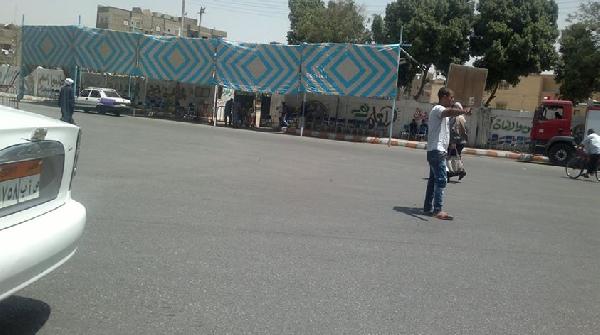 فلول الوطني بقنا يجبرون الأهالي بالنزول من منازلهم للتصويت