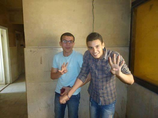 حبس طالبين بالمنصورة 15 يوم لإزالة لافتات للسيسي