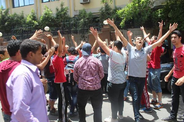 وقفة لـ”حركة 18″ أمام “الصحفيين” للمطالبة بالإفراج عن المعتقلين