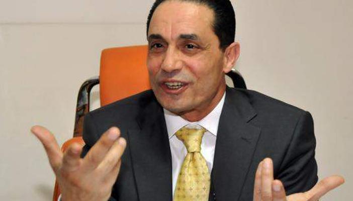 خبير: “جينيس”مش هتستحمل أرقام قناة السويس.. ونشطاء: “الترنك هيتفرتك”