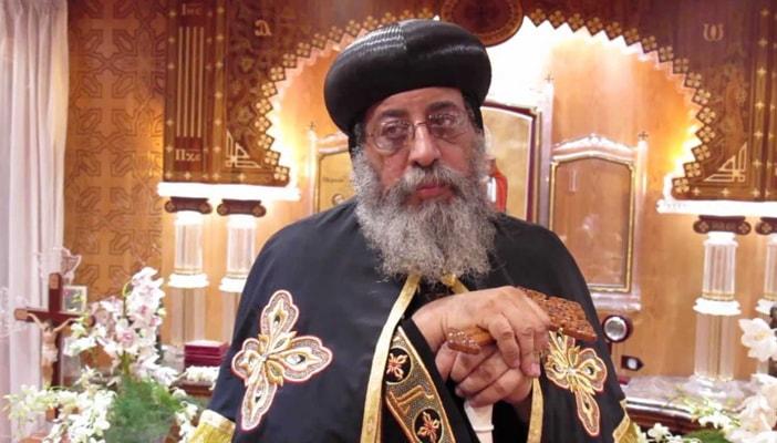 بالفيديو.. ناشط قبطي يطالب بسحب الثقة من البابا تواضروس