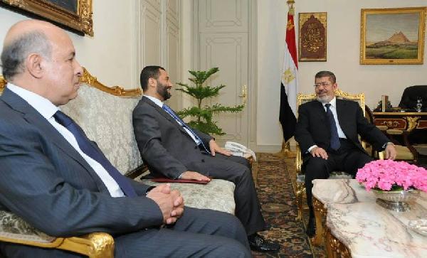 مرسي يستلم رسالة فلسطينية حول انتهاكات اليهود للقدس