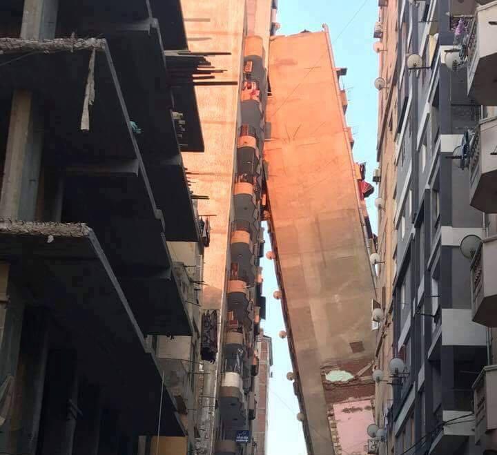 وقف الترام وإخلاء العقارات المجاورة لعقار الأزاريطة المائل بالإسكندرية