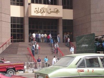 عضو بجبهة الإنقاذ يطالب بإصلاحات فورية بشأن العقود الاقتصادية