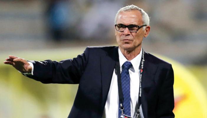 “كوبر” يحضر لقاء الأهلي والداخلية بالدوري