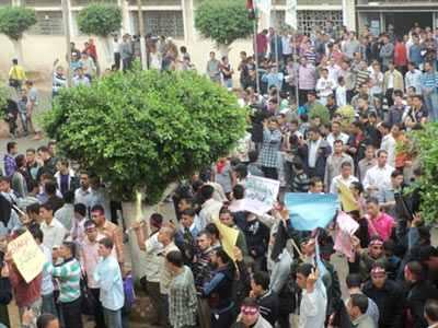 وقفة بـ”التعاون الزراعي” بشبرا للمطالبة بالإفراج عن زملائهم