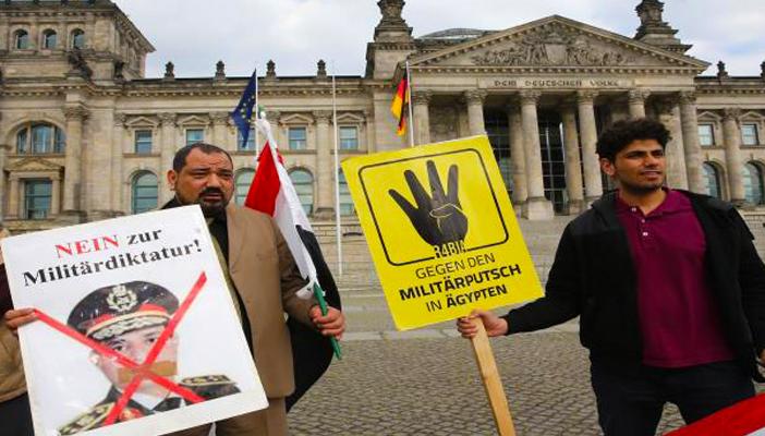 مؤيدو السيسي يحشدون لمواجهة معارضيه بألمانيا