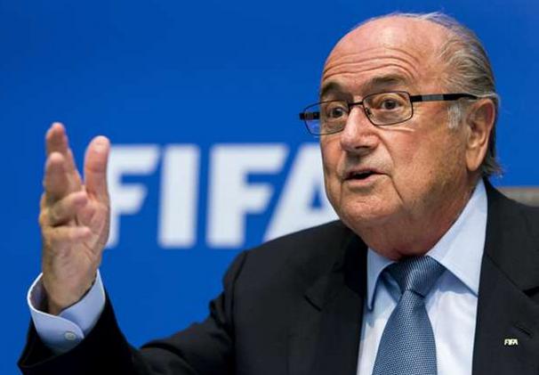 بلاتر يستقيل من رئاسة الفيفا ويدعو لانتخابات جديدة