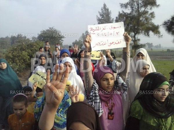 مسيرة لـ”زهرات دسوق” للمطالبة بالإفراج عن ذويهن المعتقلين