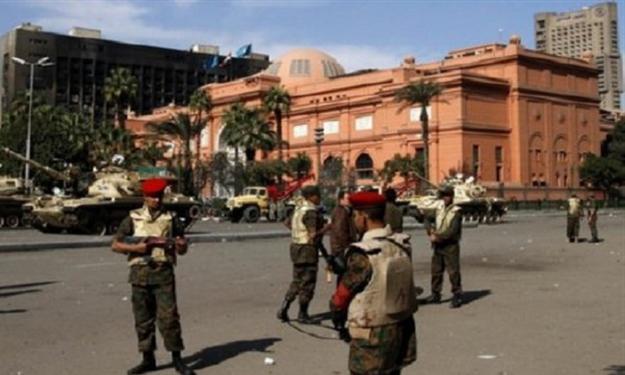 قبيل ساعات من تنصيب السيسي.. أمن الانقلاب يسيطر على التحرير