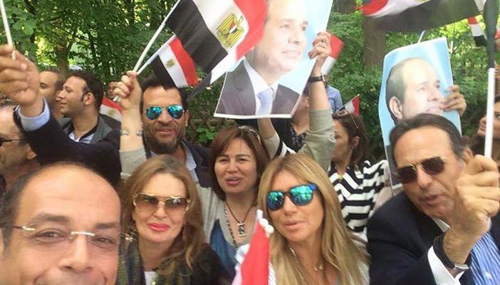 “حجي: نحن في مسرحية.. والوطنية أصبحت مادة إعلامية رخيصة