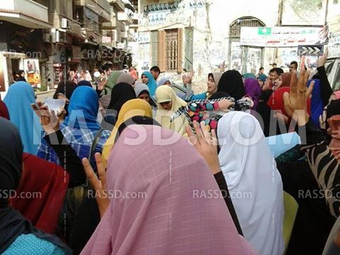 مسيرة لحركة نساء ضد الانقلاب بدمياط