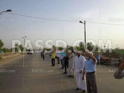 سلسلة بشرية ببني سويف رفضا للحكم العسكري