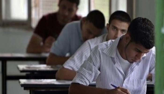 “التعليم” يعلن هوية  ناشر امتحان اللغة العربية على الفيس بوك