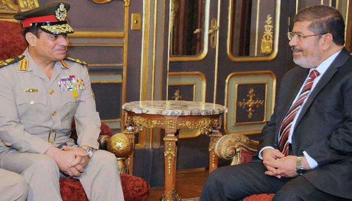 صحيفة مجرية: السيسي انقلب على مرسي بعدما منحه رتبته العسكرية