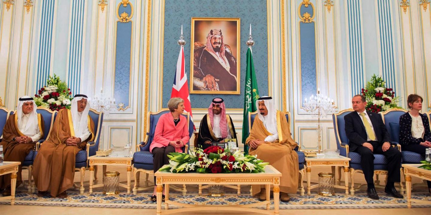 إنترسبت: السعودية قدّمت “رشاوى” لبريطانيا لتؤيّد “حرب اليمن”