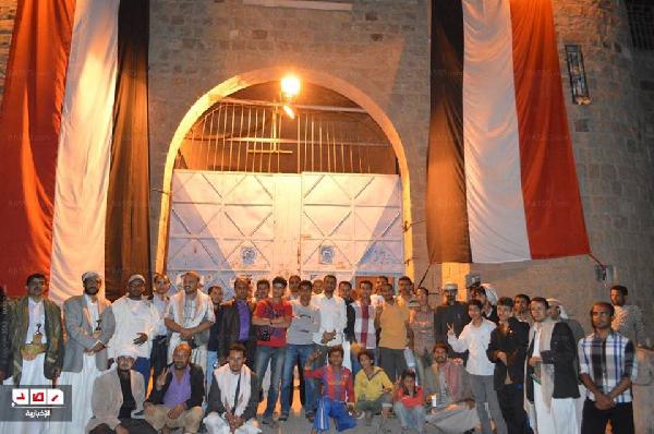 معتقلو الثورة اليمنية يشترطون الإفراج الجماعي لهم