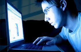 العفو الدولية: مراقبة مواقع التواصل أداة جديدة في دولة القمع