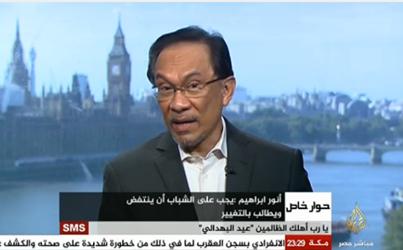 سياسي ماليزي: لن يتمكن ديكتاتور من وقف ثورة الشارع المصري