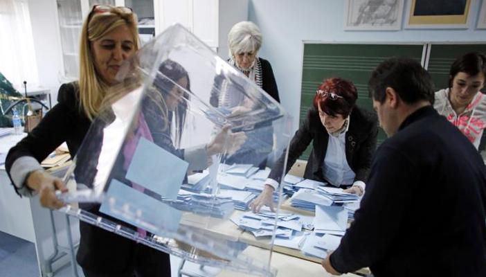 العدالة والتنمية يفشل في حصد الأغلبية المطلقة بانتخابات تركيا