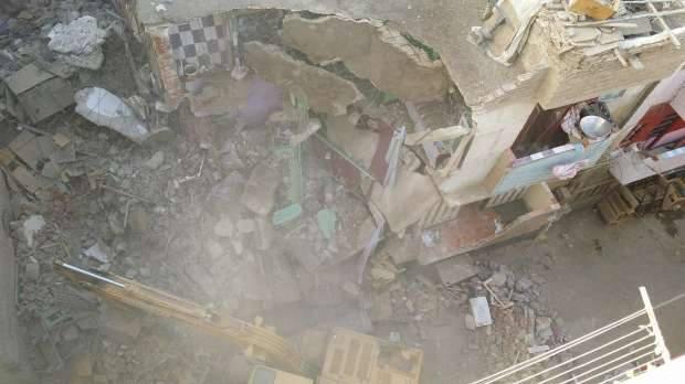 بالصور.. انهيار منزل مكون من 3 طوابق في سوهاج