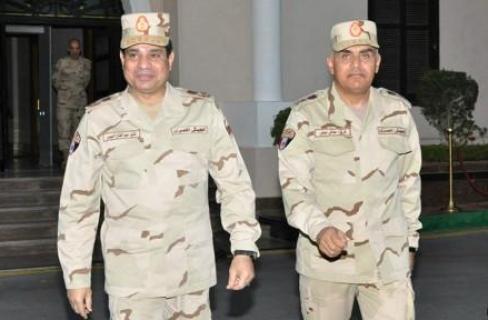 سياسيون: في حفل “السيسي” حضر سفراء الخارج.. وغاب الشعب