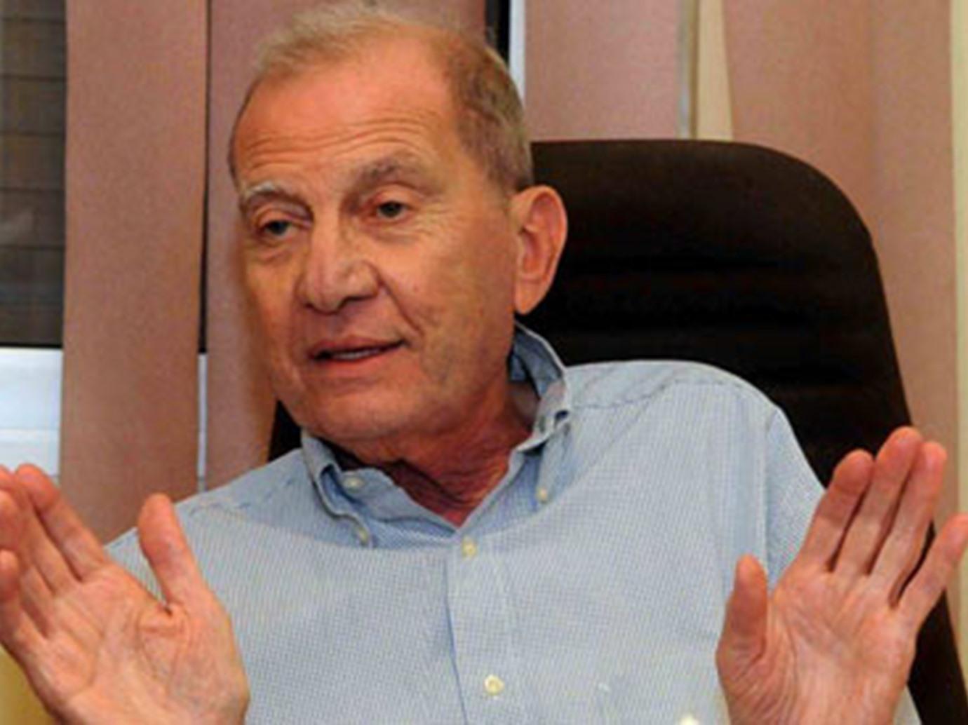 التحقيق مع محمد أبو الغار بتهمة إهانة السيسي