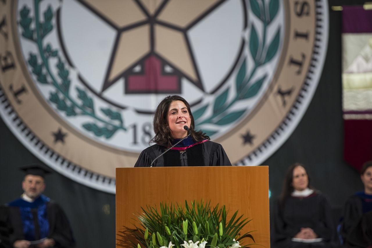 قطر تستدعي السفيرة الأميركية بسبب سخرية جندي من علم الدولة