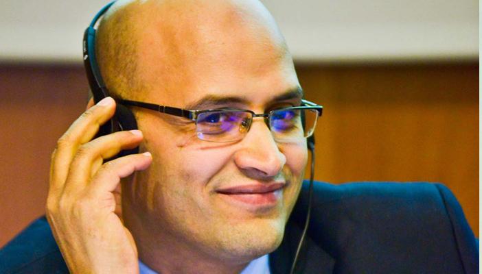 خليل العناني: السيسي يتبع سياسة “فرّق تسد” وإعلامه يطبّل