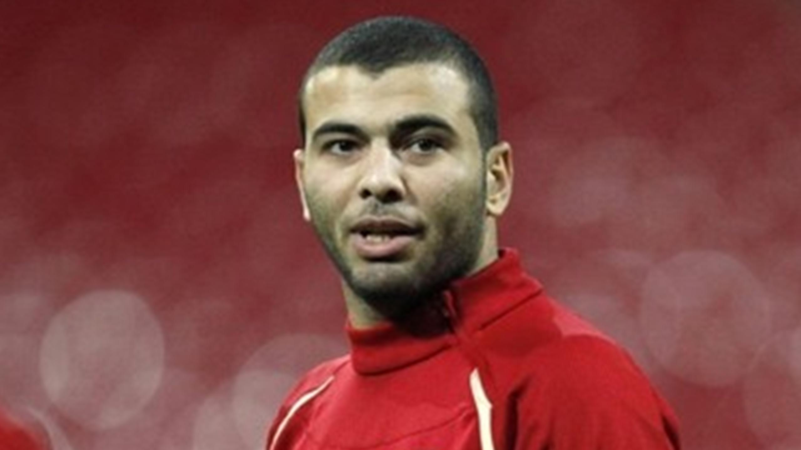 بعض المقربين: متعب لا يمانع اللعب للزمالك حال تلقيه عرضًا مناسبًا