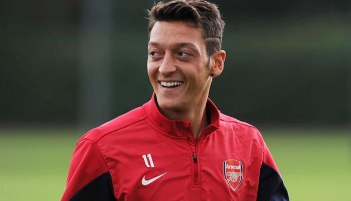 أوزيل: أتمنى مواجهة ريال مدريد في دوري الأبطال