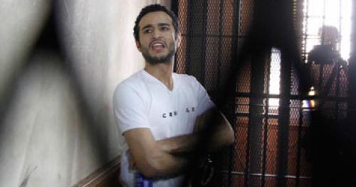 6 يوليو ..أولى جلسات محاكمة دومة ونوارة وعلاء عبد الفتاح