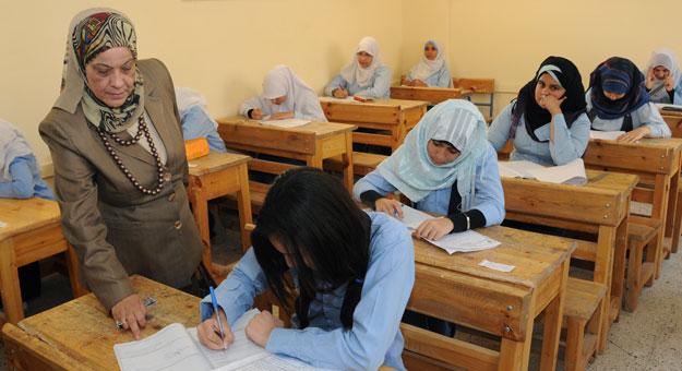 الفرحة تعم طلبة الثانوية بالوادي..التعليم:لا شكاوى بمراكزالمحافظة